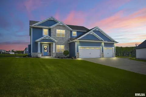 1905 Leonidas Ct, Chatham, IL 62629