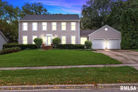 2912 Newport Dr, Springfield, IL 62702