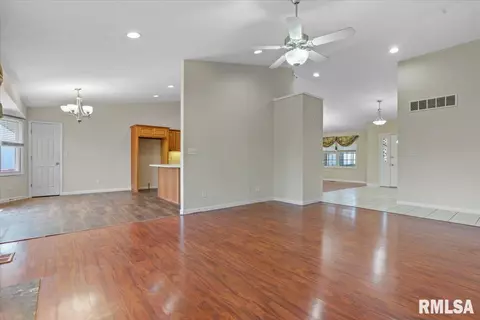 3532 Glengate Dr, Springfield, IL 62711 photo 13