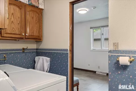 2206 Wydown Ave, Springfield, IL 62704 photo 29