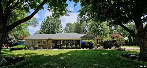 1811 Clark St, Galesburg, IL 61401