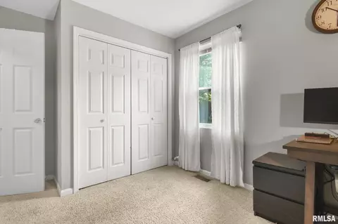 1612 Brenda Ct, Springfield, IL 62702 photo 14