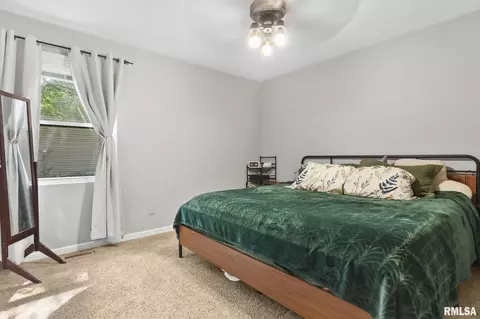 1612 Brenda Ct, Springfield, IL 62702 photo 11