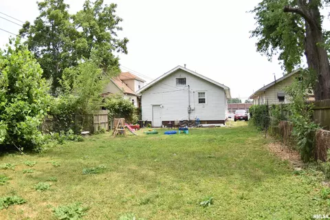 2025 S 1st St, Springfield, IL 62704 photo 5