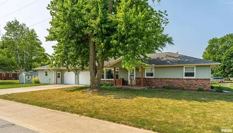 201 W Lantz St, Congerville, IL 61729