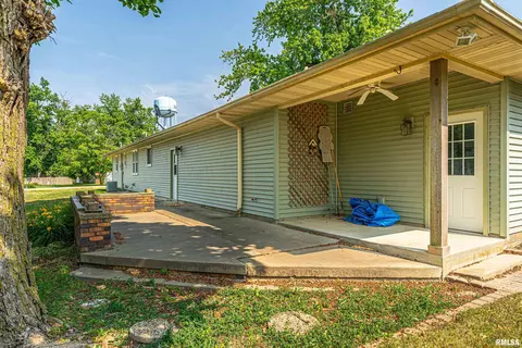 201 W Lantz St, Congerville, IL 61729 photo 38