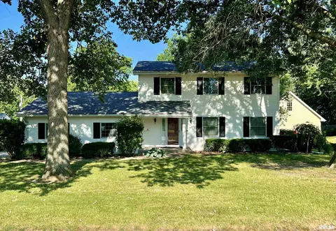 1872 N Broad St, Galesburg, IL 61401
