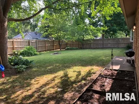 1628 Denison Dr, Springfield, IL 62704 photo 3