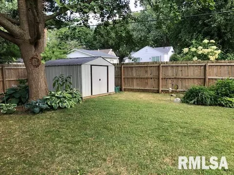 1628 Denison Dr, Springfield, IL 62704 photo 5