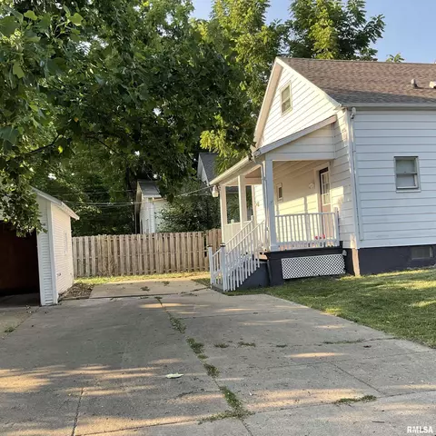 435 S State St, Springfield, IL 62704 photo 3