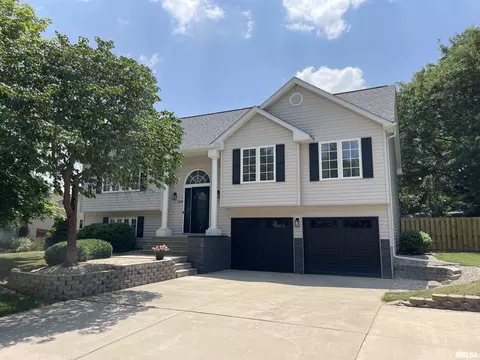 3108 Winchester Cir, Galesburg, IL 61401