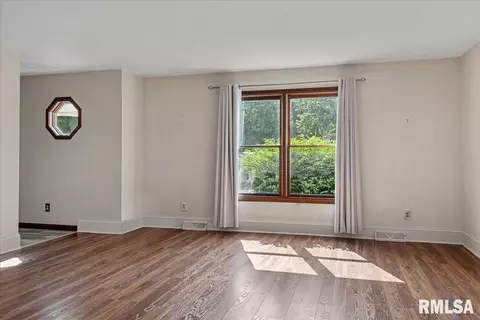 3301 Rawlings Dr, Springfield, IL 62704 photo 10