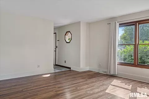3301 Rawlings Dr, Springfield, IL 62704 photo 9