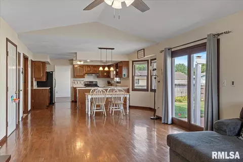 3301 Rawlings Dr, Springfield, IL 62704 photo 23