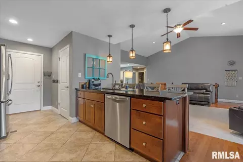 2704 Buckskin Trl, Springfield, IL 62711 photo 10