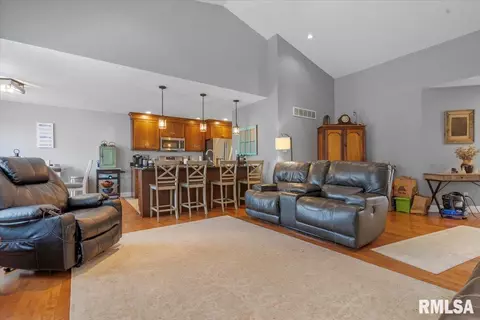 2704 Buckskin Trl, Springfield, IL 62711 photo 5