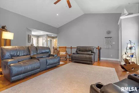 2704 Buckskin Trl, Springfield, IL 62711 photo 6