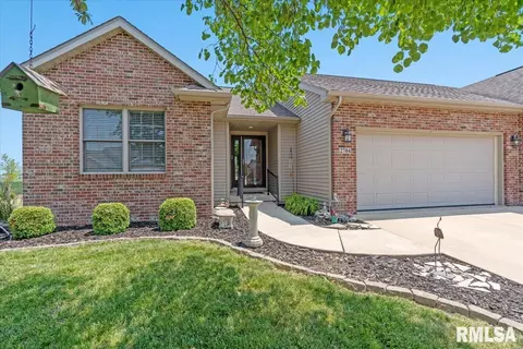 2704 Buckskin Trl, Springfield, IL 62711 photo 2
