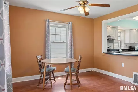 2049 N 7th St, Springfield, IL 62702 photo 18