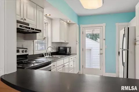 2049 N 7th St, Springfield, IL 62702 photo 12