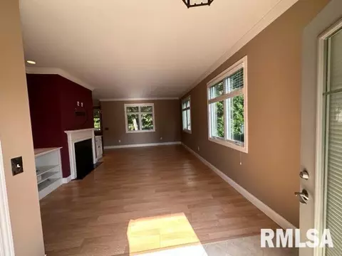 819 Longleaf Ct, Springfield, IL 62711 photo 5