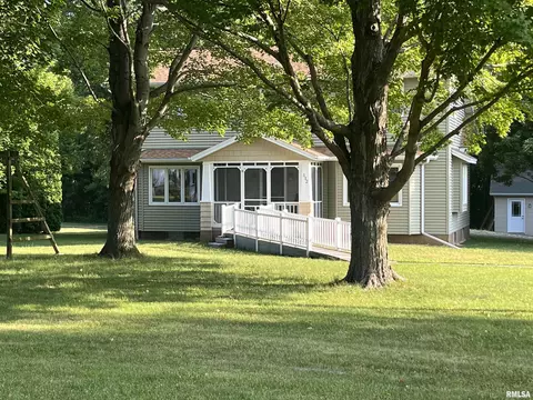 112 N Elm St, Little York, IL 61453