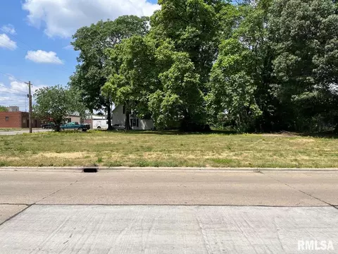 1118 E Jackson St, Springfield, IL 62703