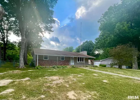 16337 Greene Ave, Petersburg, IL 62675