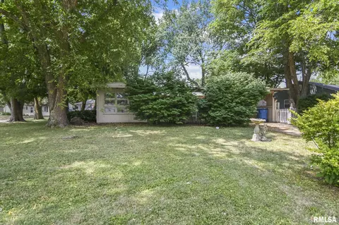 2426 Devonshire Rd, Springfield, IL 62703 photo 3
