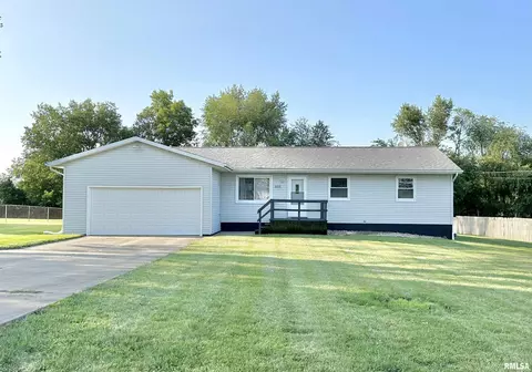 655 William Dr, Knoxville, IL 61448