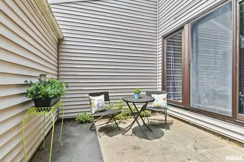 34 Country Pl, Springfield, IL 62703 photo 4
