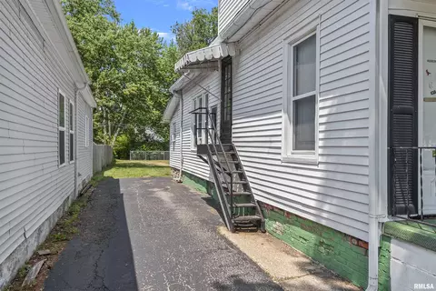 1225 Monument Ave, Springfield, IL 62702 photo 17