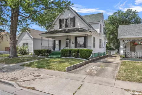 1225 Monument Ave, Springfield, IL 62702