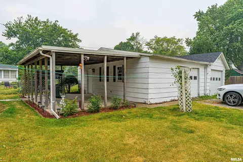 208 E Charles St, Mclean, IL 61754 photo 31