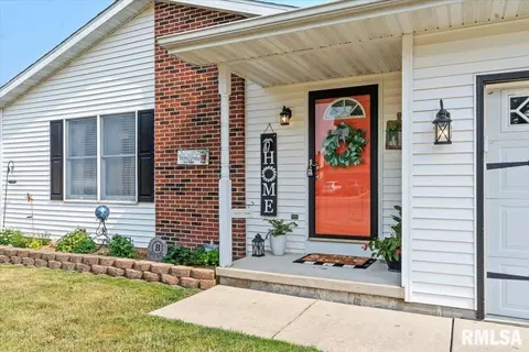 108 Neptune Villa Dr, Springfield, IL 62703 photo 3
