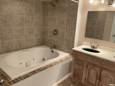 2429 S 5th St, Springfield, IL 62703 photo 15