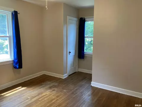 2429 S 5th St, Springfield, IL 62703 photo 11