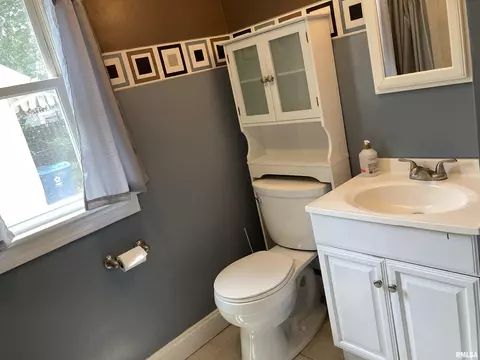 2429 S 5th St, Springfield, IL 62703 photo 13