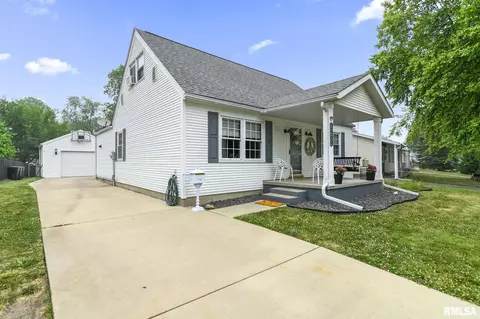 2509 Somerton Rd, Springfield, IL 62702 photo 2