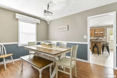 2509 Somerton Rd, Springfield, IL 62702 photo 9