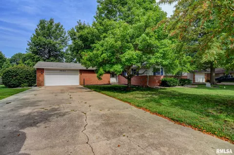 3523 S Cherokee St, Taylorville, IL 62568