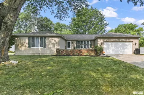 3205 Forsyth Dr, Springfield, IL 62704