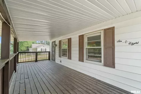 608 N Amos Ave, Springfield, IL 62702 photo 4