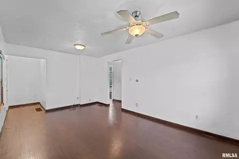 608 N Amos Ave, Springfield, IL 62702 photo 18