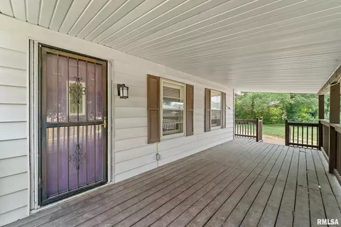 608 N Amos Ave, Springfield, IL 62702 photo 3