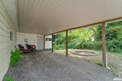 608 N Amos Ave, Springfield, IL 62702 photo 9
