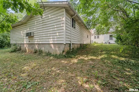 608 N Amos Ave, Springfield, IL 62702 photo 11