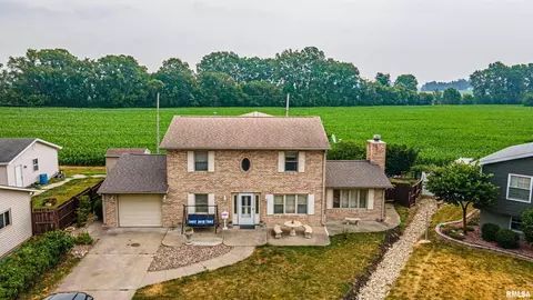 337 Nugent Pl, Lincoln, IL 62656