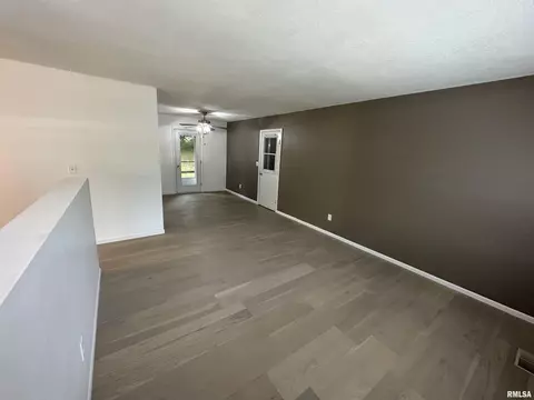 2620 Sunset Ct, Fowler, IL 62338 photo 3