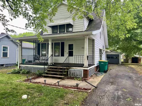 1702 Bateman St, Galesburg, IL 61401